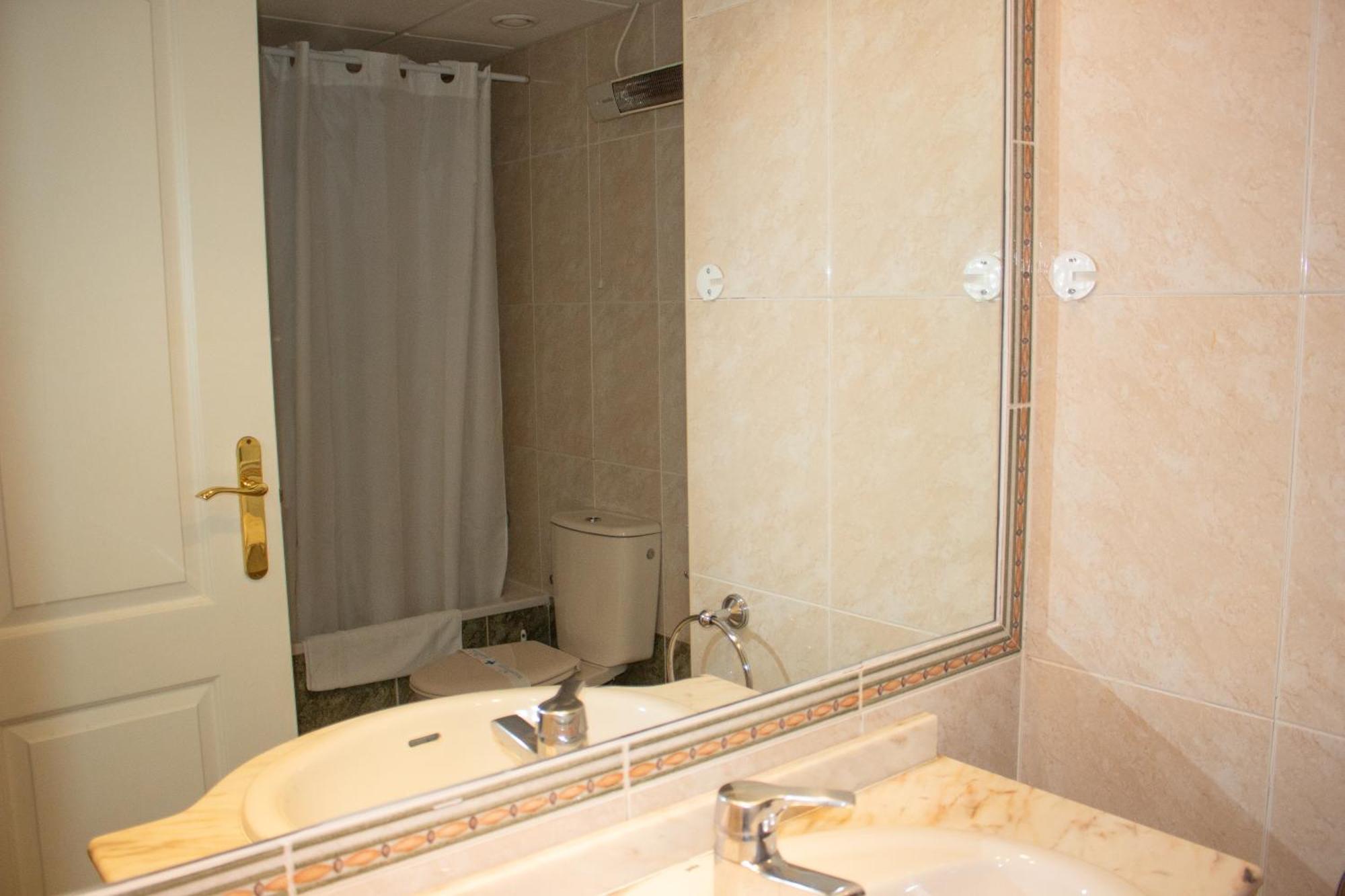 Apartamentos Zafiro Unitursa Calpe Buitenkant foto